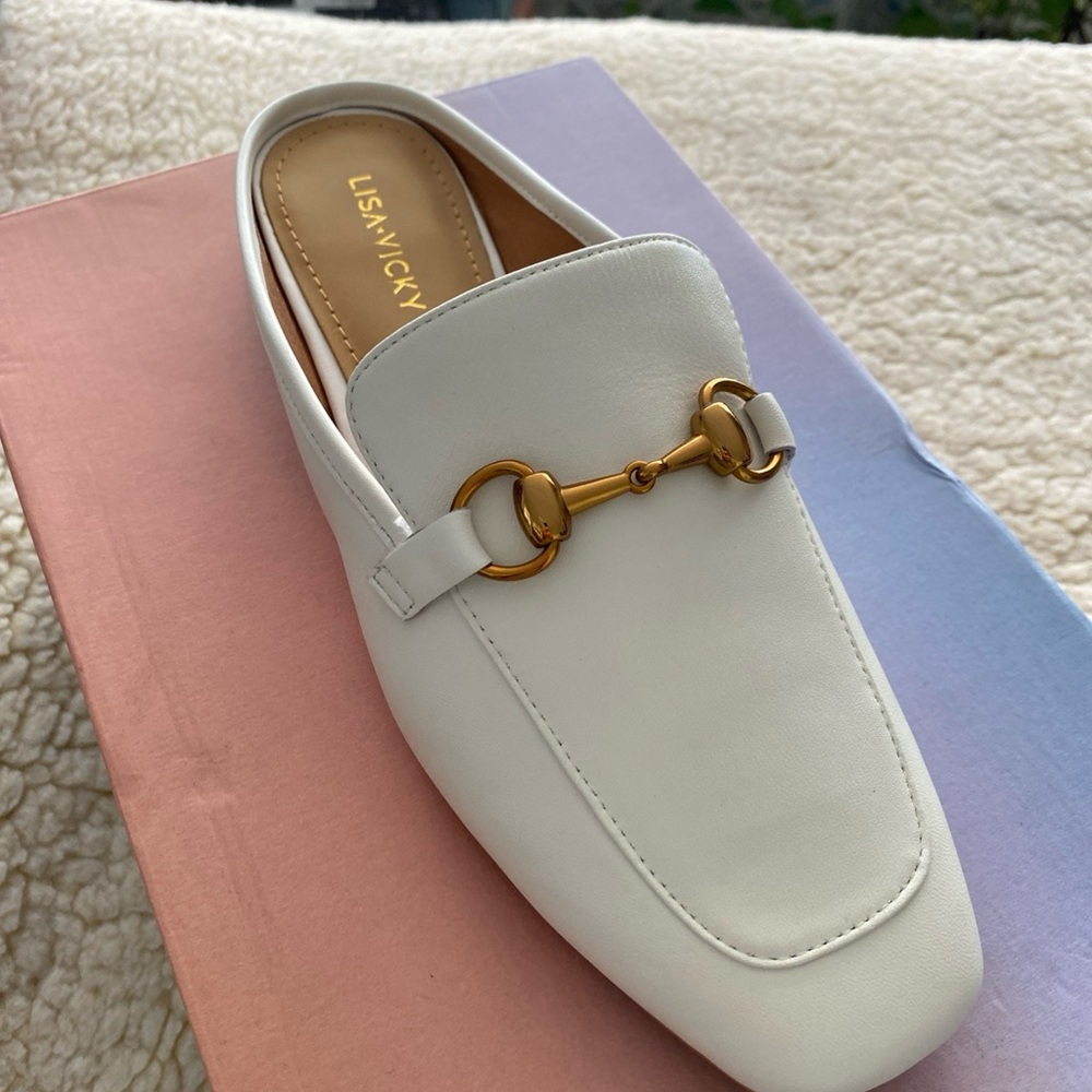 Lisa Vicky White Mules with Gold Accent Size 8 Slip On